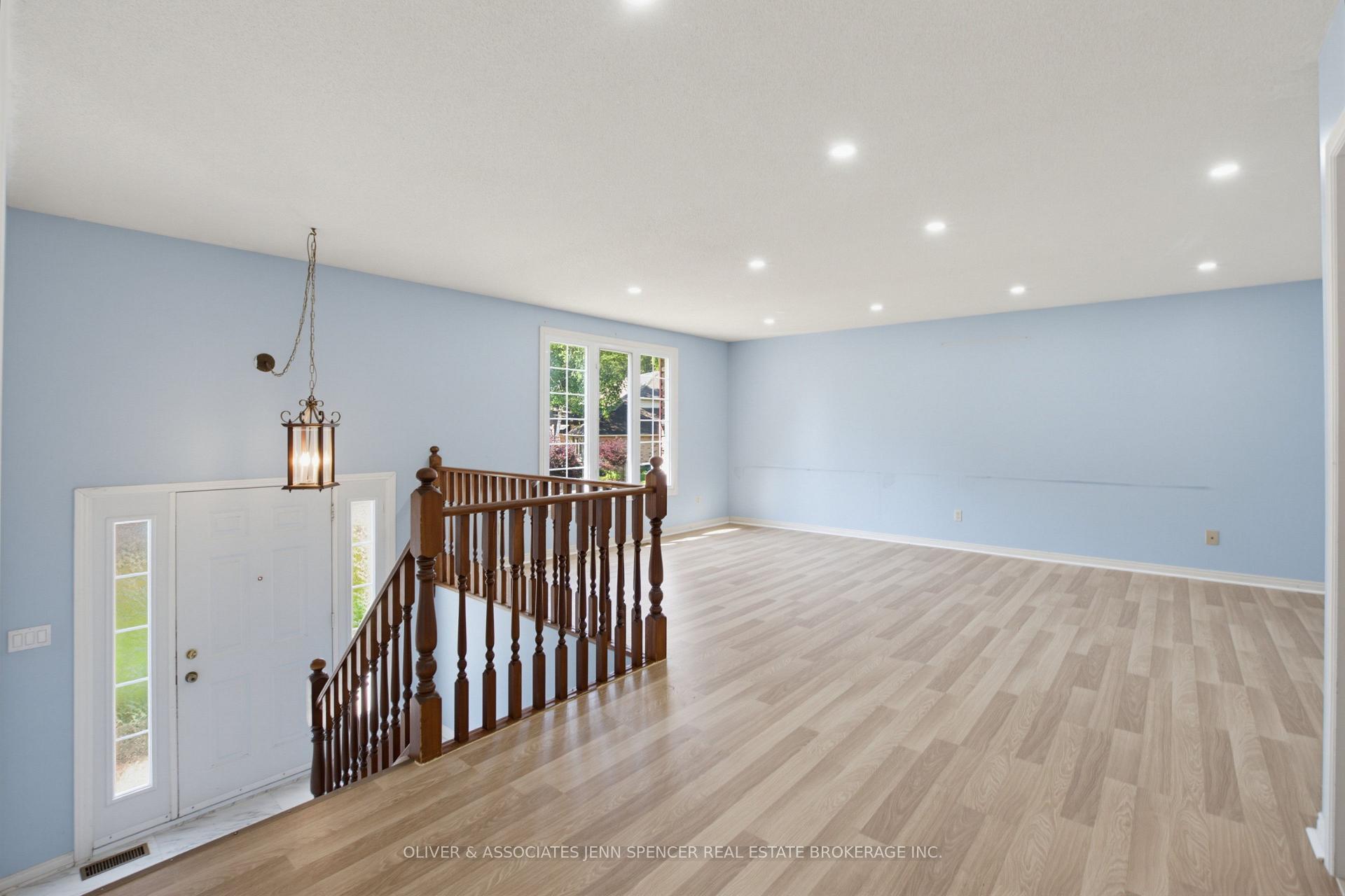 Photo 6 of 64 Nathaniel Court, London, North G — HOMEH