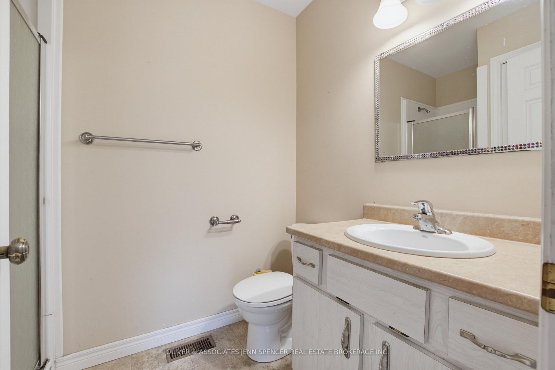 Photo 23 of 64 Nathaniel Court, London, North G — HOMEH