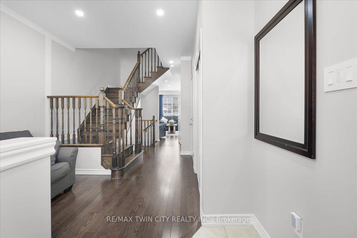 Photo 4 of 655 Murray Meadows Place, Milton, Clarke — HOMEH