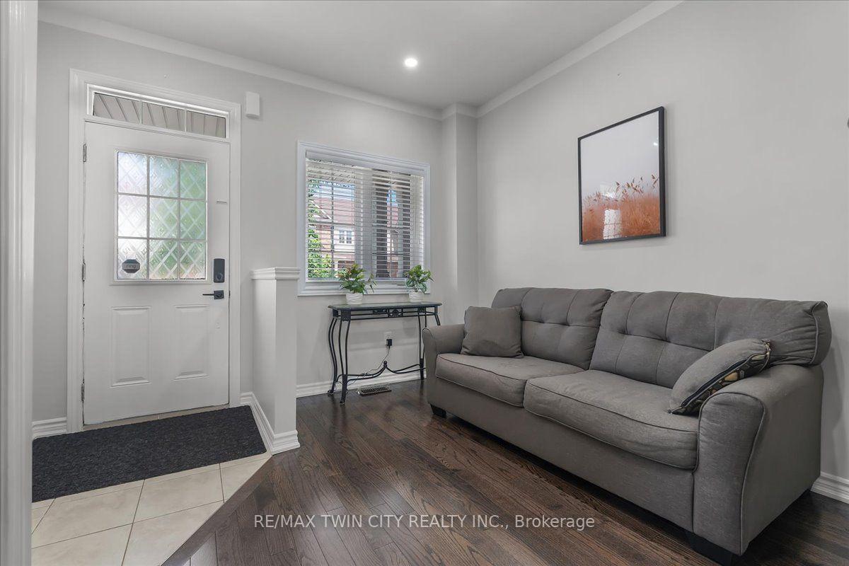 Photo 6 of 655 Murray Meadows Place, Milton, Clarke — HOMEH