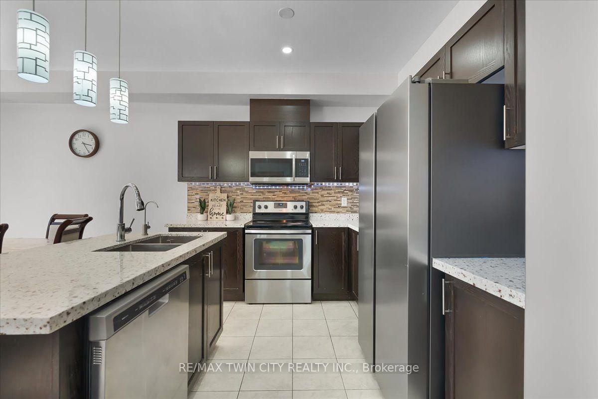 Photo 12 of 655 Murray Meadows Place, Milton, Clarke — HOMEH