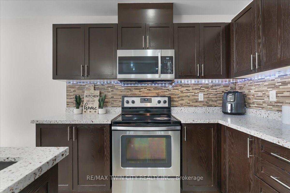 Photo 13 of 655 Murray Meadows Place, Milton, Clarke — HOMEH