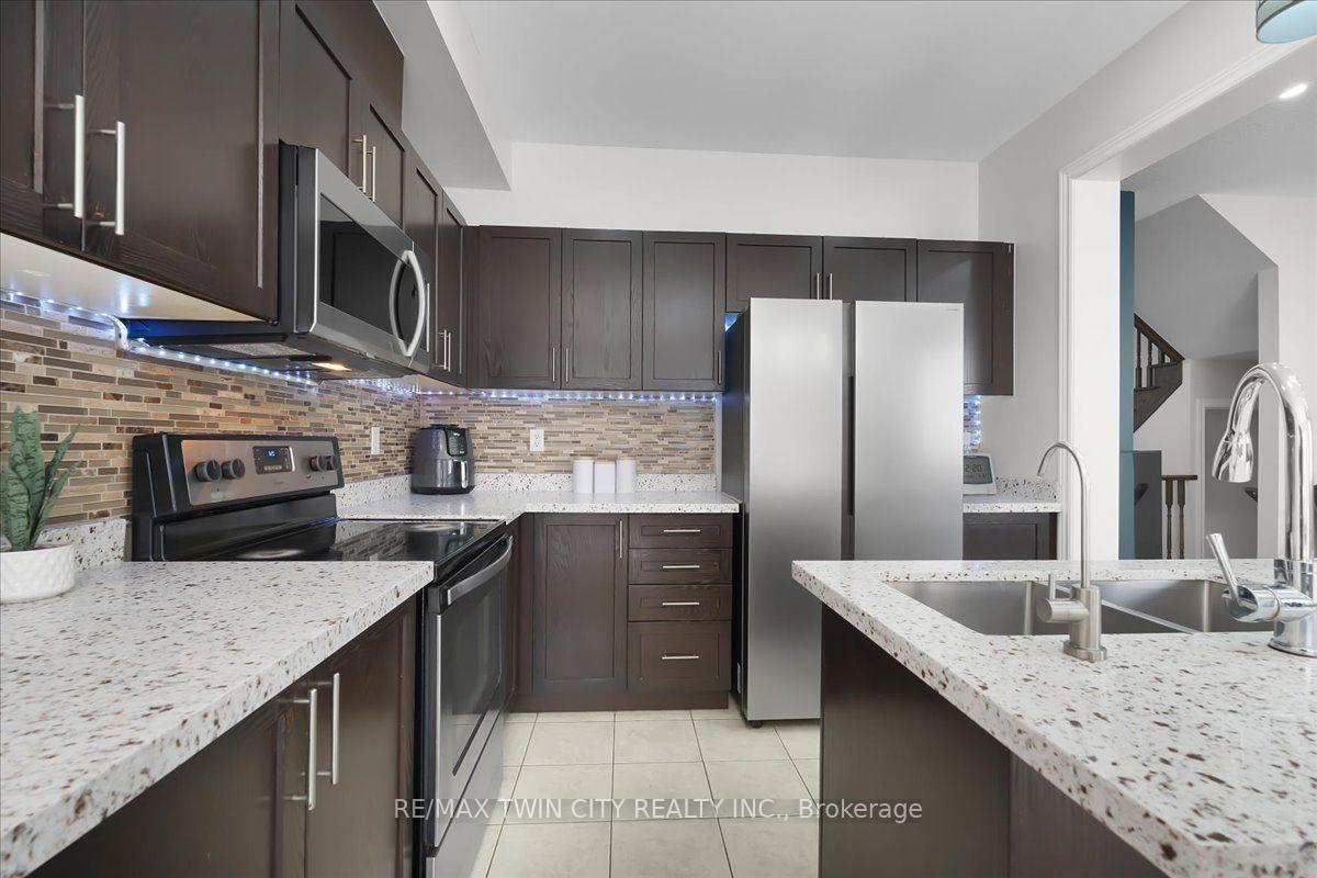 Photo 14 of 655 Murray Meadows Place, Milton, Clarke — HOMEH