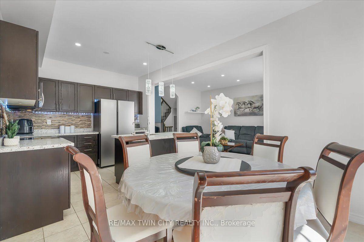 Photo 16 of 655 Murray Meadows Place, Milton, Clarke — HOMEH