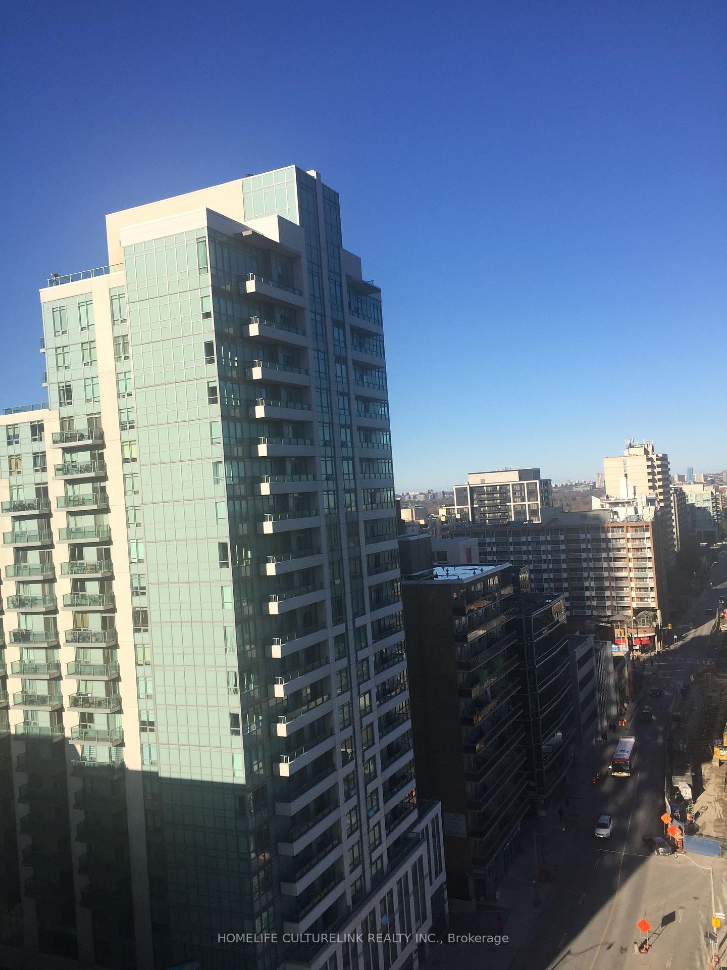 Photo 7 of Unit 1505, 125 Redpath Avenue, Toronto, Mount Pleasant West — HOMEH