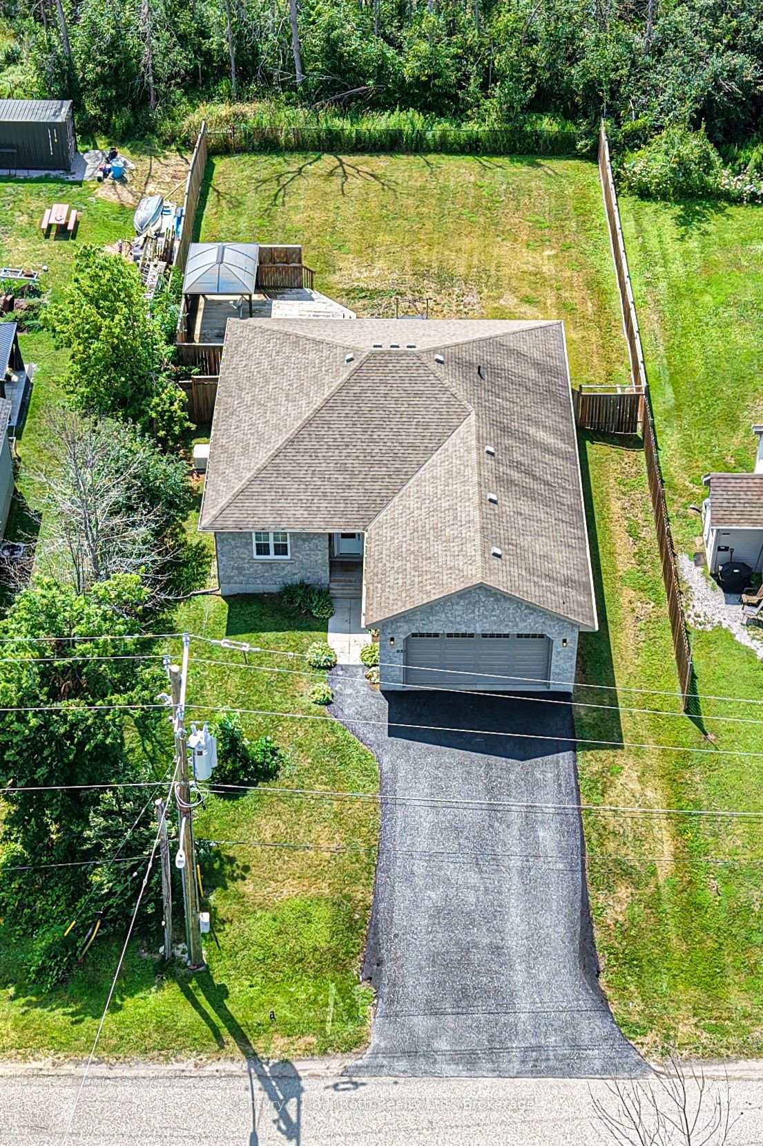 Photo 2 of 65 Courtland Street, Ramara, Atherley — HOMEH