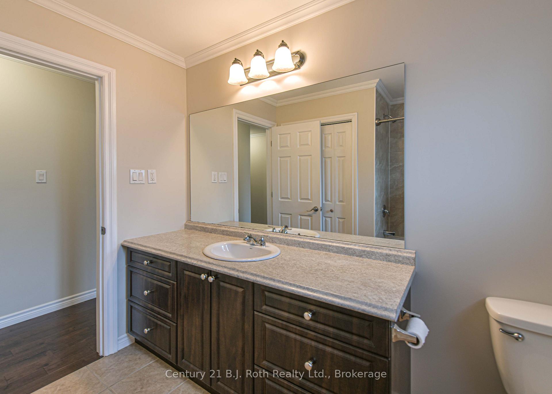 Photo 28 of 65 Courtland Street, Ramara, Atherley — HOMEH