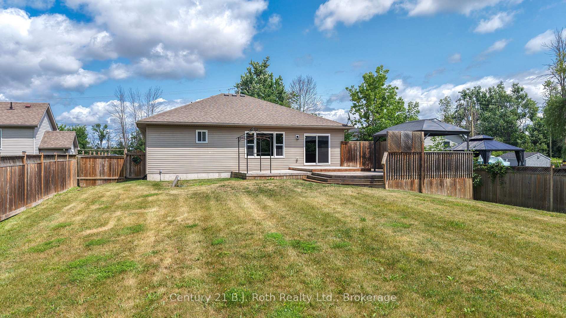 Photo 41 of 65 Courtland Street, Ramara, Atherley — HOMEH