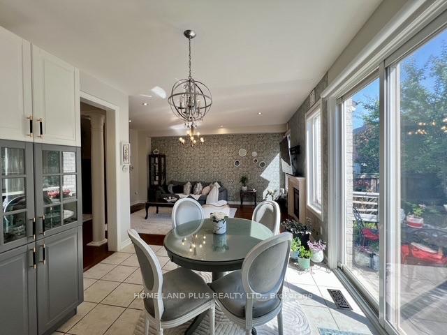 Photo 17 of 48 Langhorst Crescent, Richmond Hill, Jefferson — HOMEH