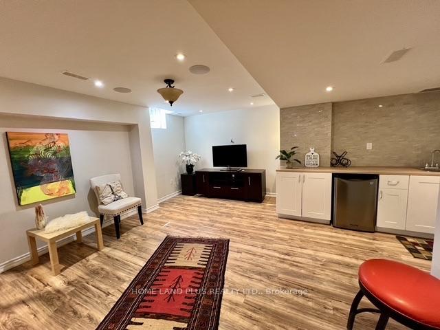 Photo 38 of 48 Langhorst Crescent, Richmond Hill, Jefferson — HOMEH