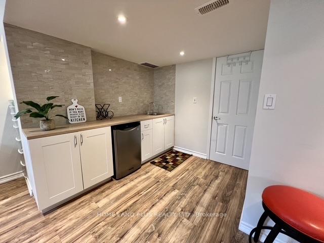 Photo 39 of 48 Langhorst Crescent, Richmond Hill, Jefferson — HOMEH