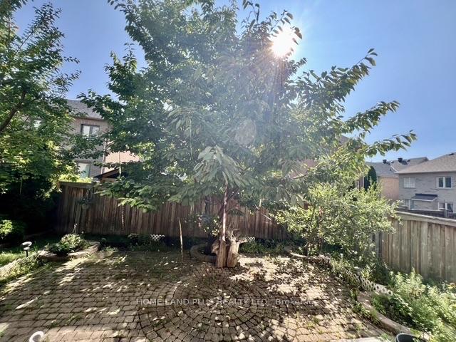 Photo 49 of 48 Langhorst Crescent, Richmond Hill, Jefferson — HOMEH