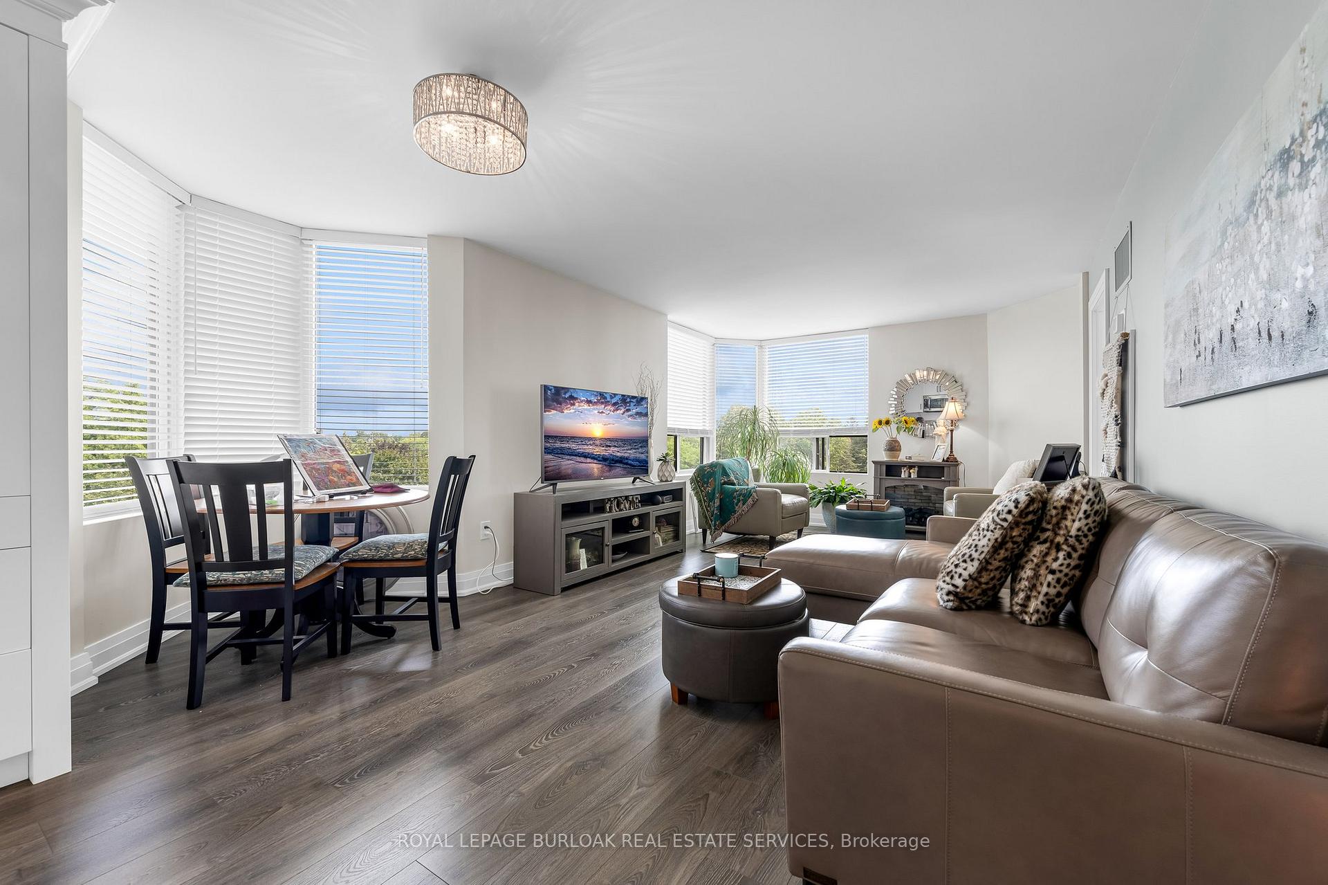 Photo 3 of Unit 509, 1270 Maple Crossing Boulevard, Burlington, Brant — HOMEH
