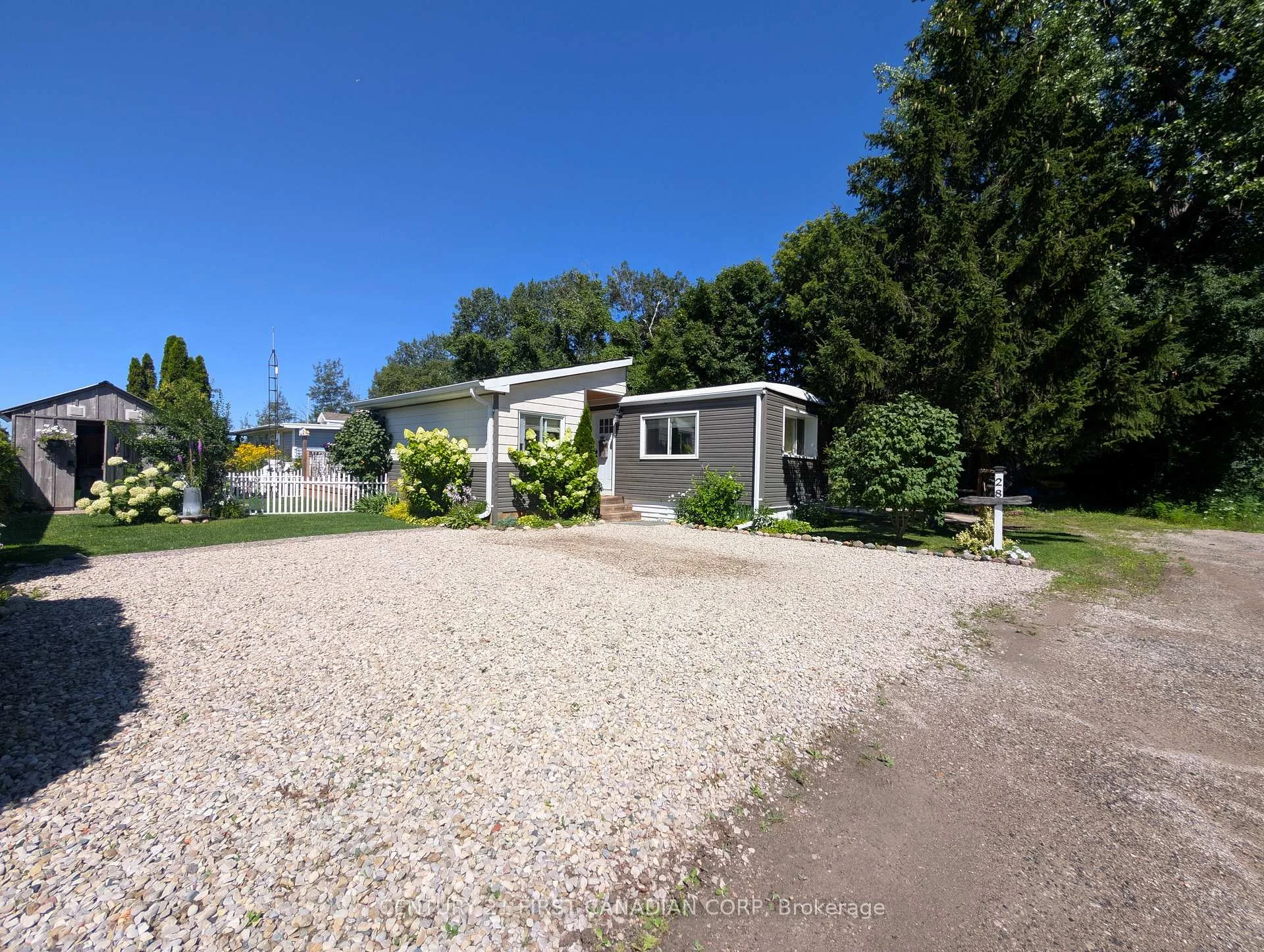 Photo 55 of 28- 79681 Bluewater Highway, Central Huron, Goderich — HOMEH