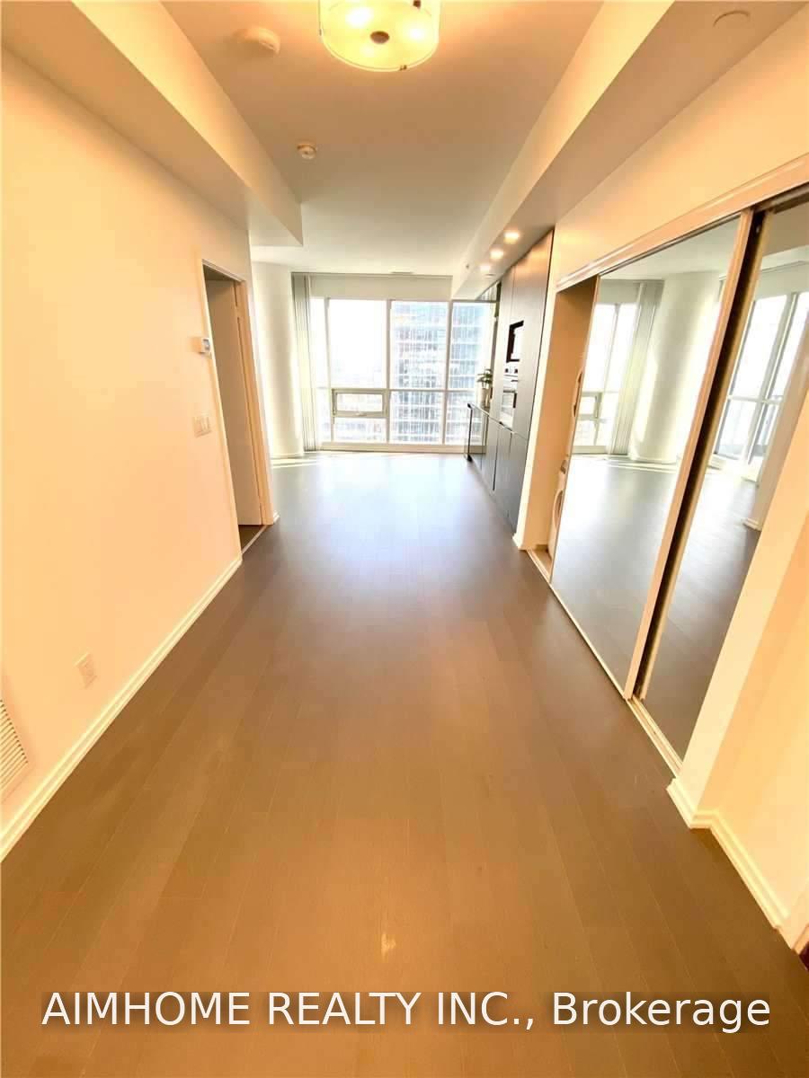 Photo 9 of Unit 3903, 70 Temperance Street, Toronto, Bay Street Corridor — HOMEH