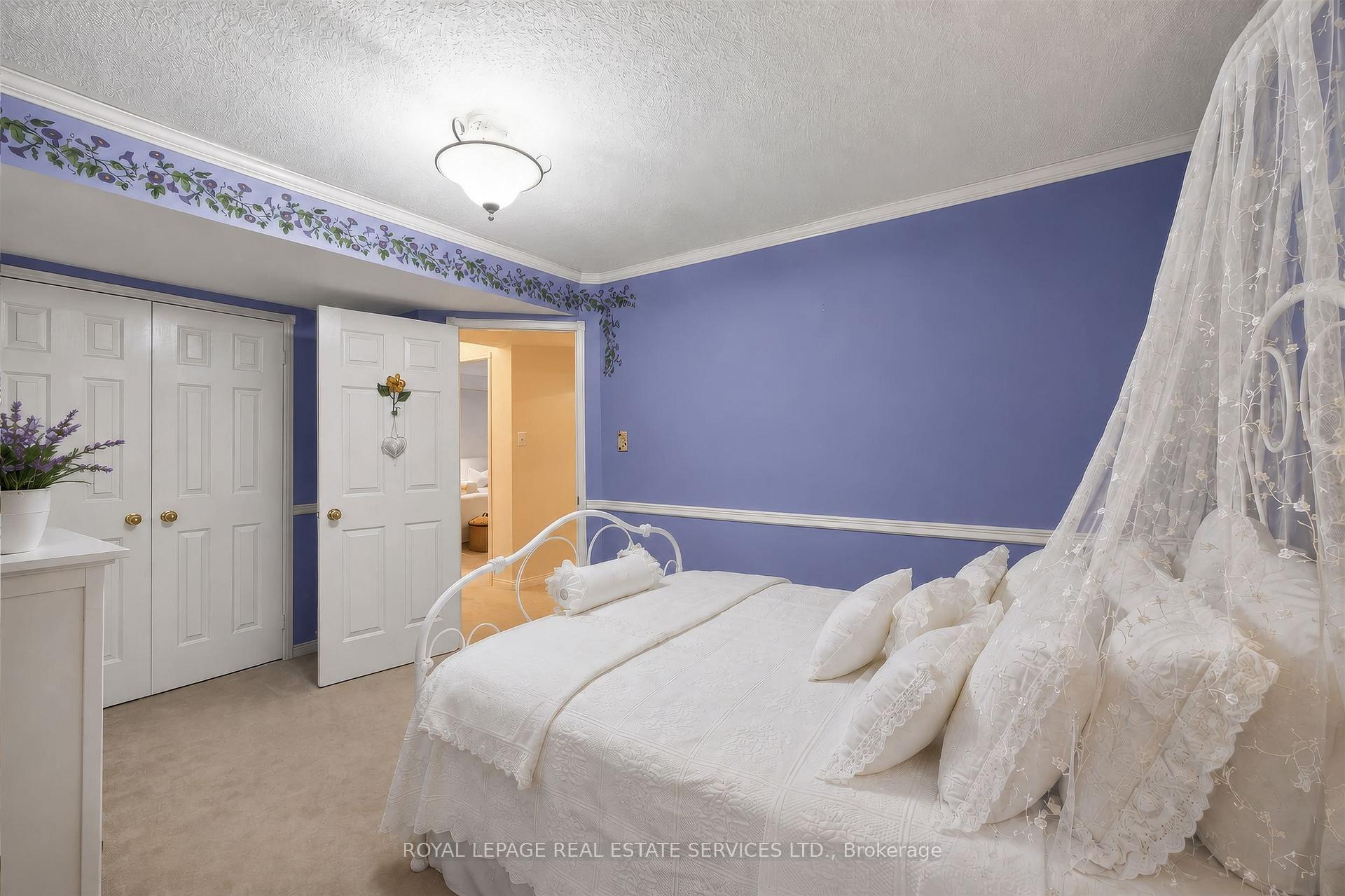 Photo 32 of 45 Rosemarie Crescent, Whitby, Brooklin — HOMEH