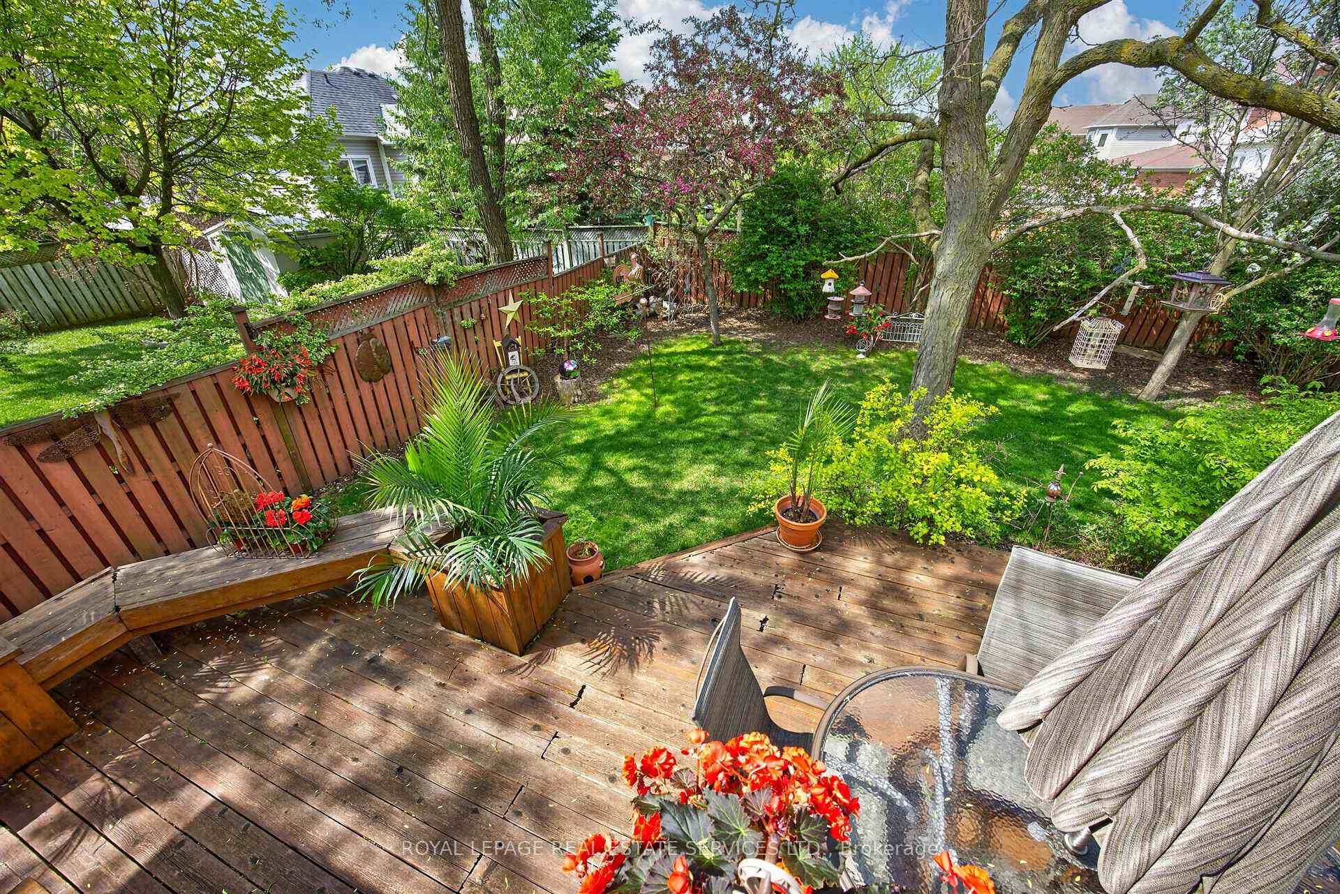 Photo 37 of 45 Rosemarie Crescent, Whitby, Brooklin — HOMEH