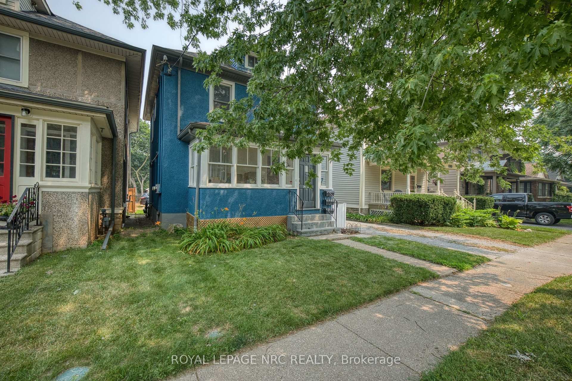 Photo 2 of 199 Russell Avenue, St. Catharines, Downtown — HOMEH