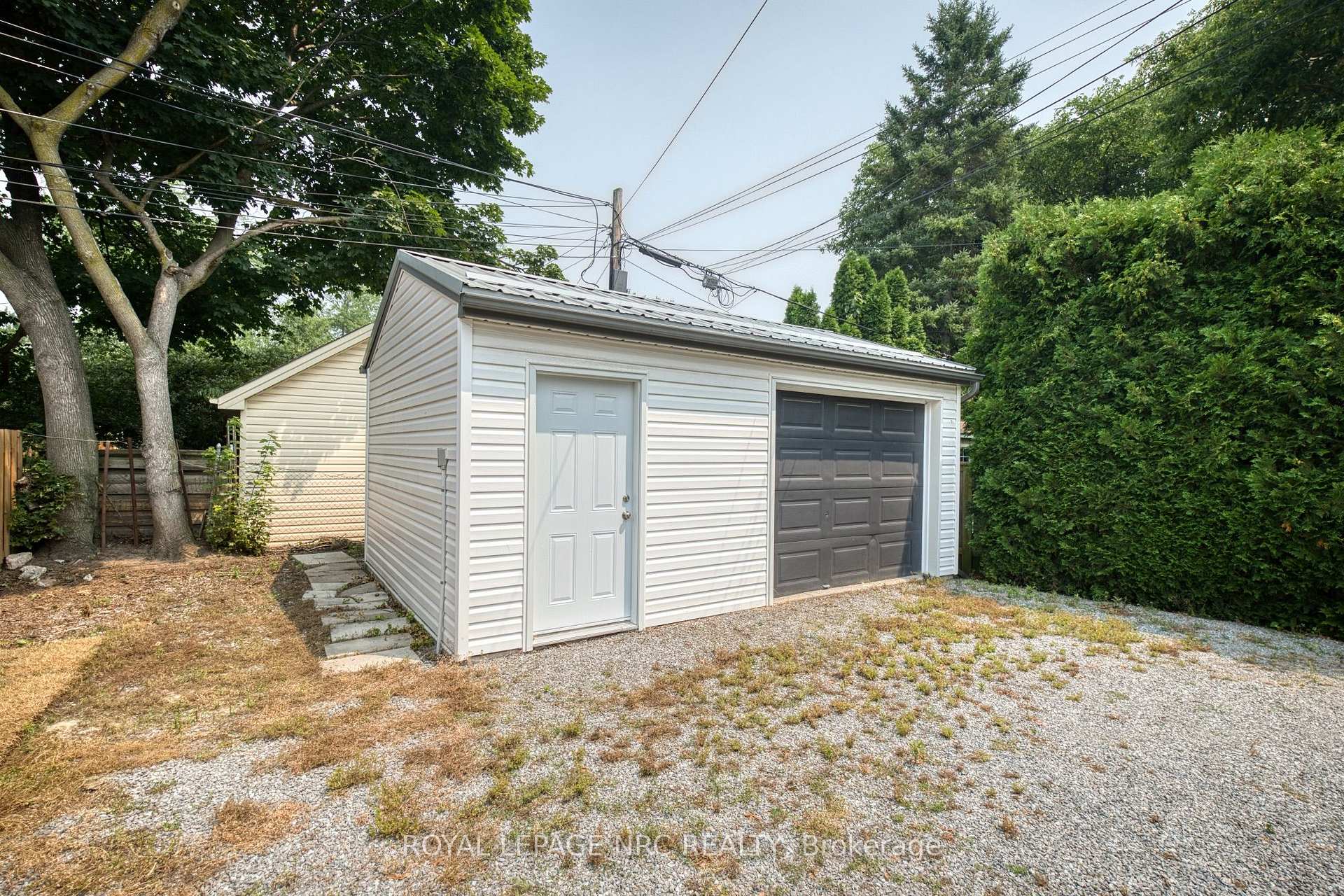 Photo 25 of 199 Russell Avenue, St. Catharines, Downtown — HOMEH