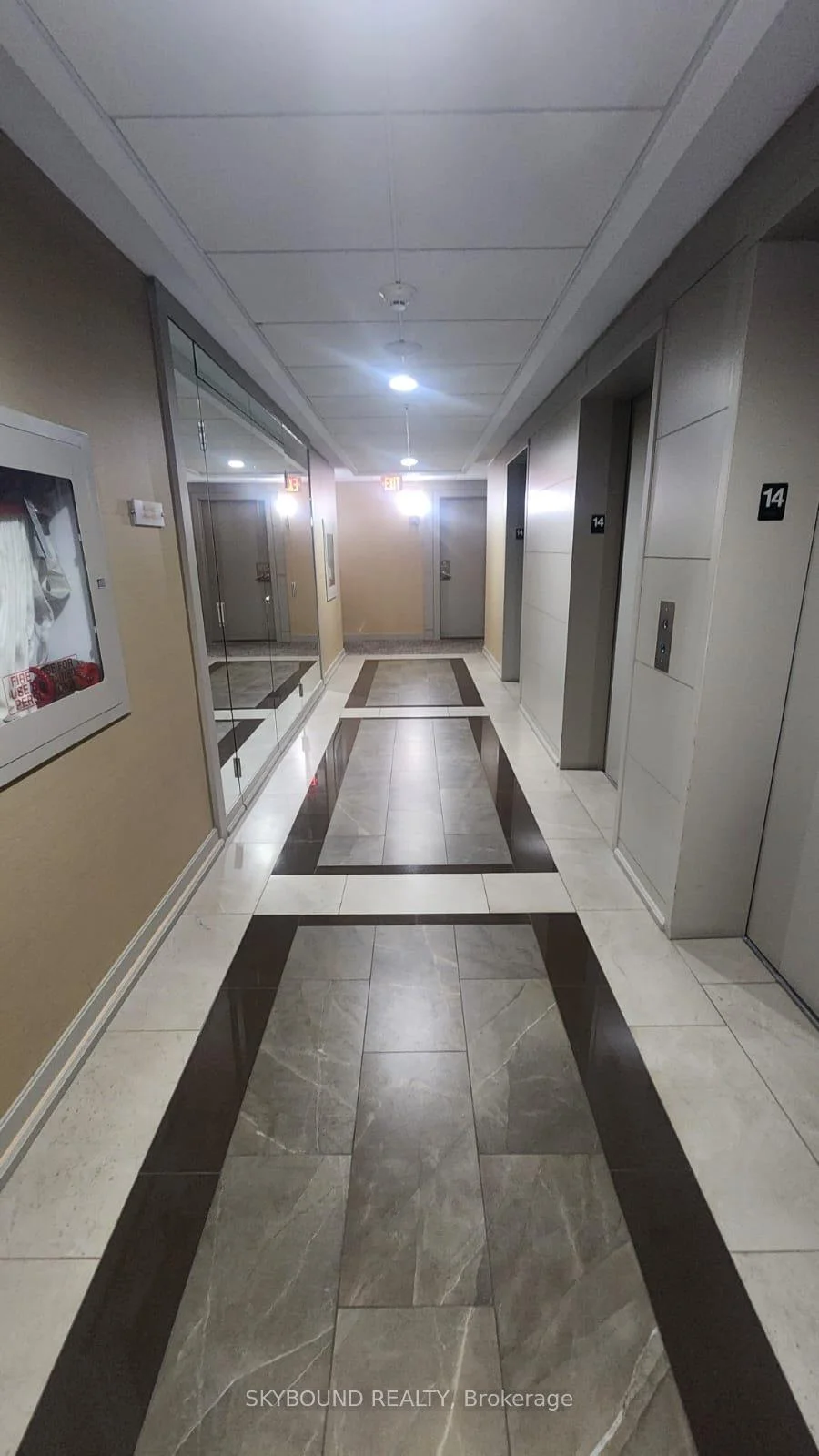 Photo of Unit 1404, 330 Burnhamthorpe Road W