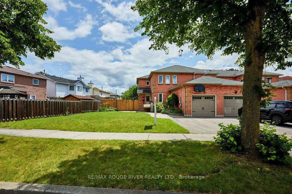 Photo 1 of 216 Wright Crescent, Ajax, Central — HOMEH