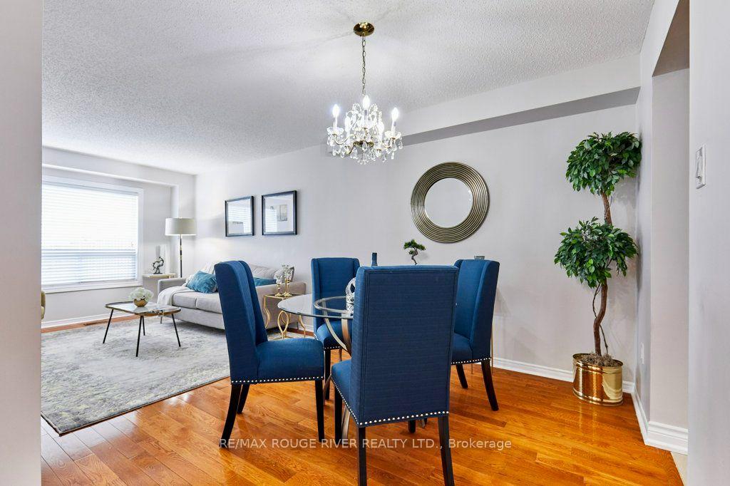 Photo 15 of 216 Wright Crescent, Ajax, Central — HOMEH