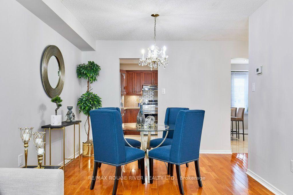Photo 16 of 216 Wright Crescent, Ajax, Central — HOMEH