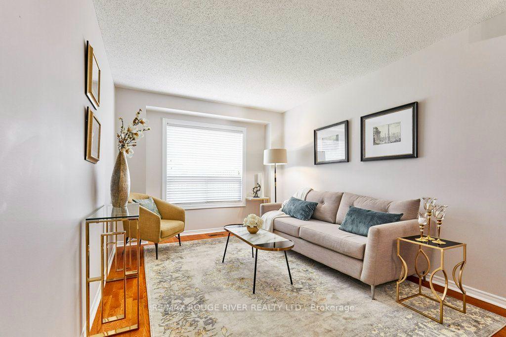 Photo 26 of 216 Wright Crescent, Ajax, Central — HOMEH