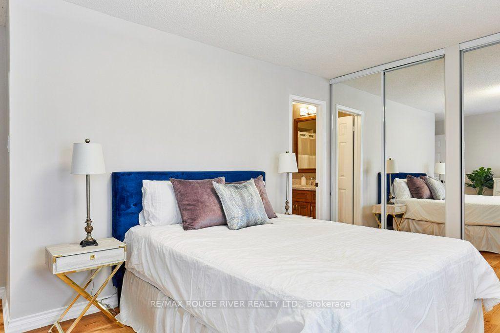 Photo 44 of 216 Wright Crescent, Ajax, Central — HOMEH