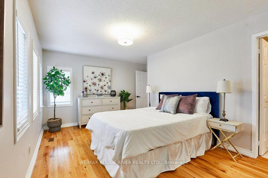 Photo 48 of 216 Wright Crescent, Ajax, Central — HOMEH