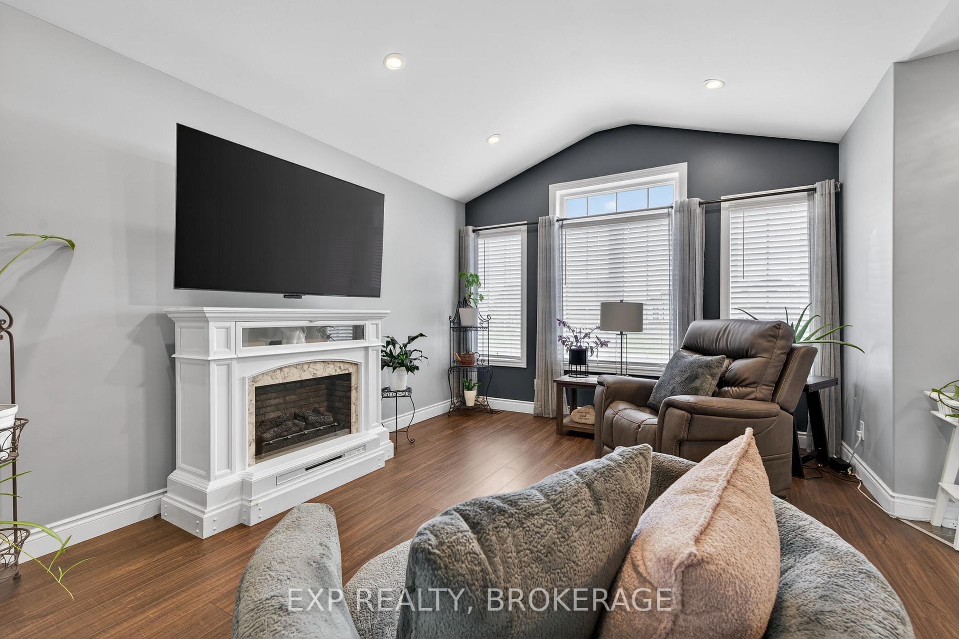 Photo 6 of 79 Deacon Place, Belleville, Belleville Ward — HOMEH