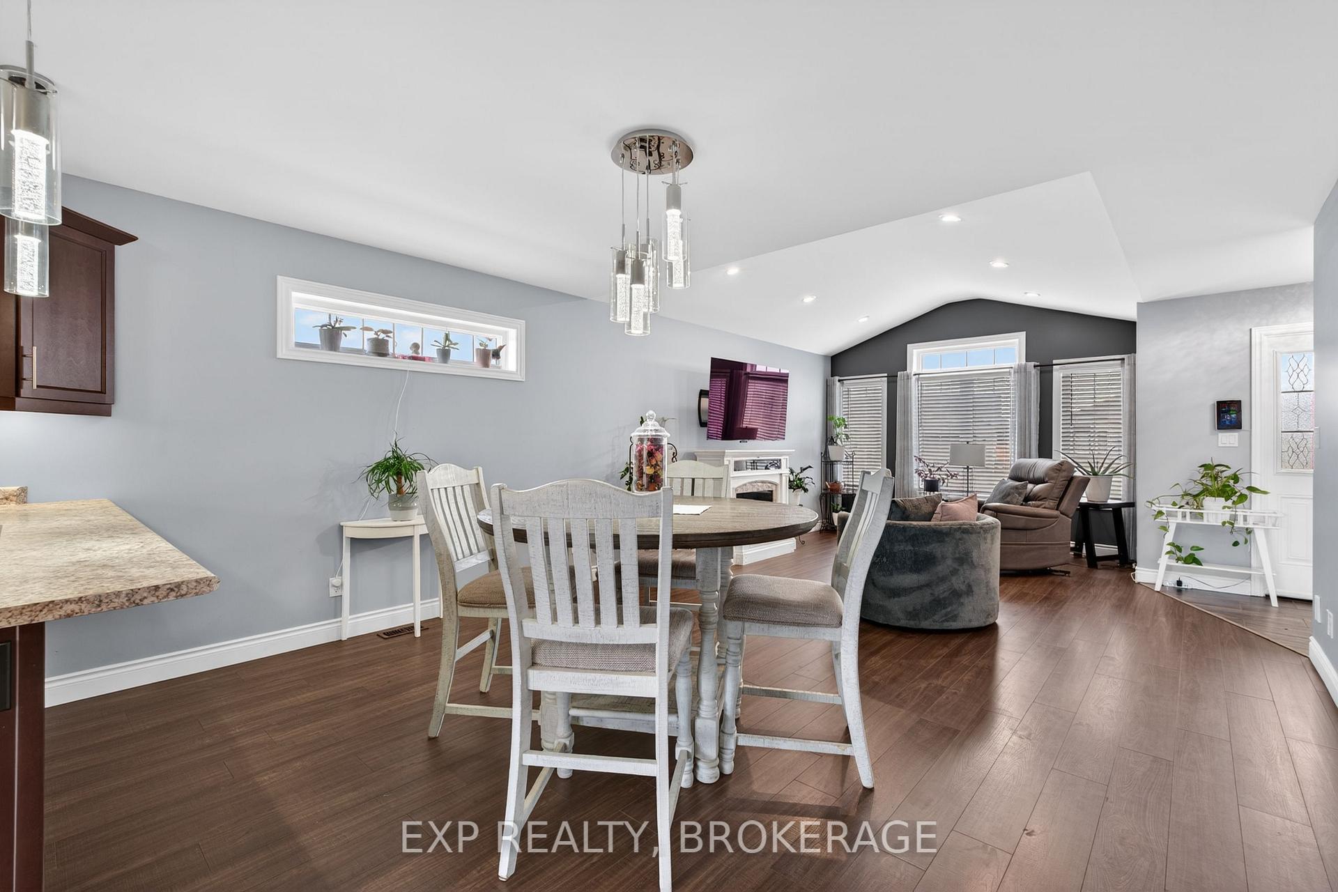 Photo 9 of 79 Deacon Place, Belleville, Belleville Ward — HOMEH
