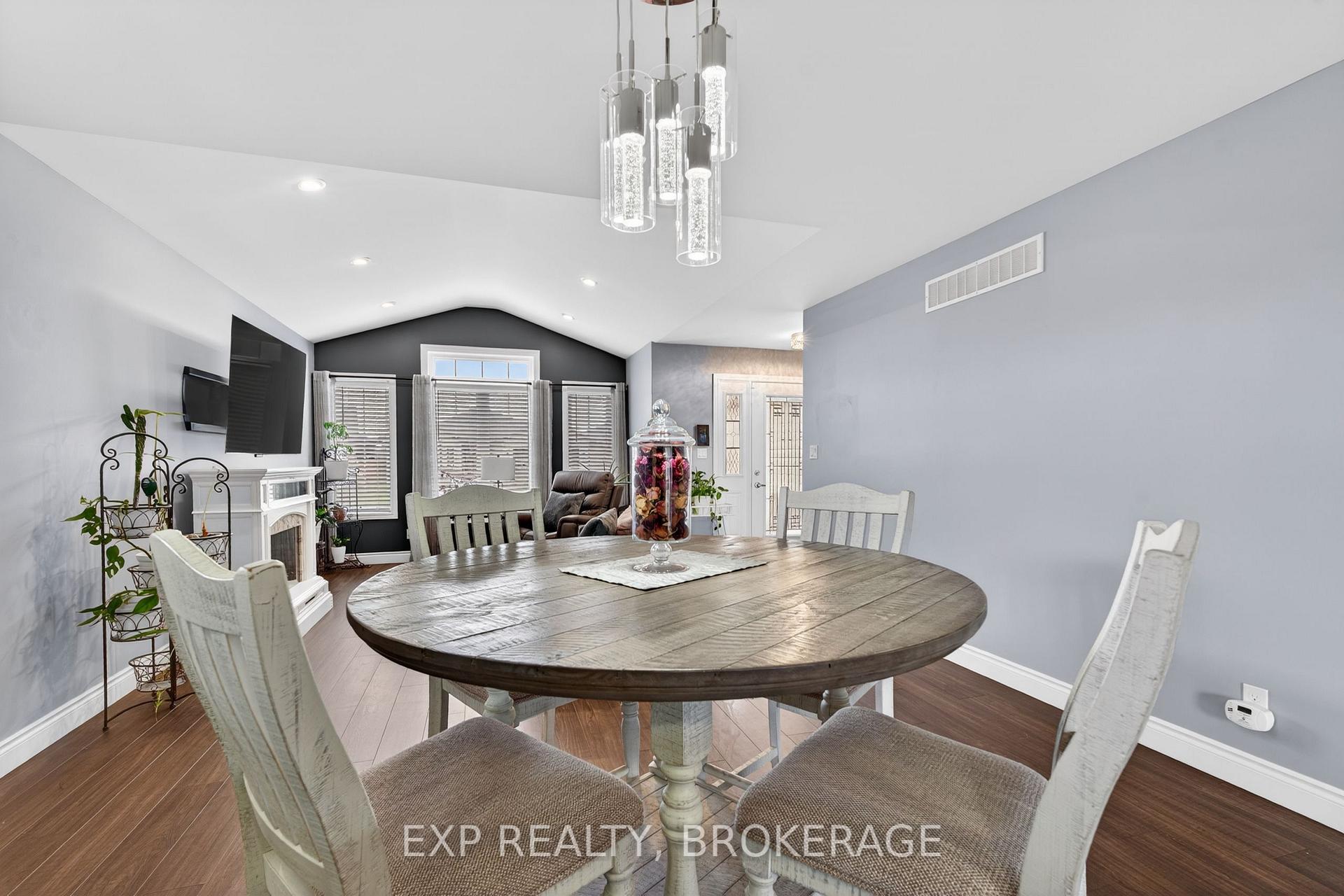 Photo 10 of 79 Deacon Place, Belleville, Belleville Ward — HOMEH