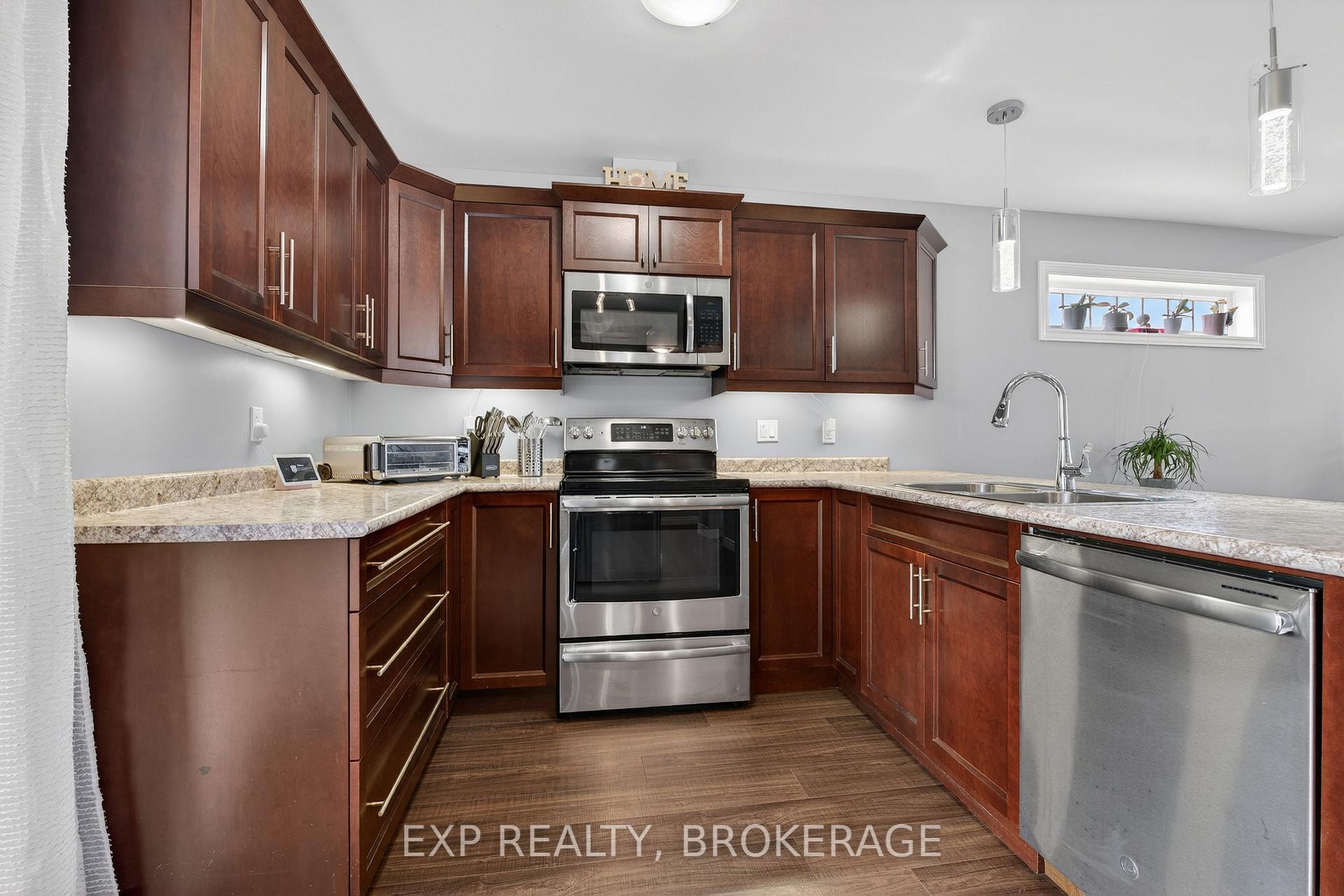 Photo 13 of 79 Deacon Place, Belleville, Belleville Ward — HOMEH