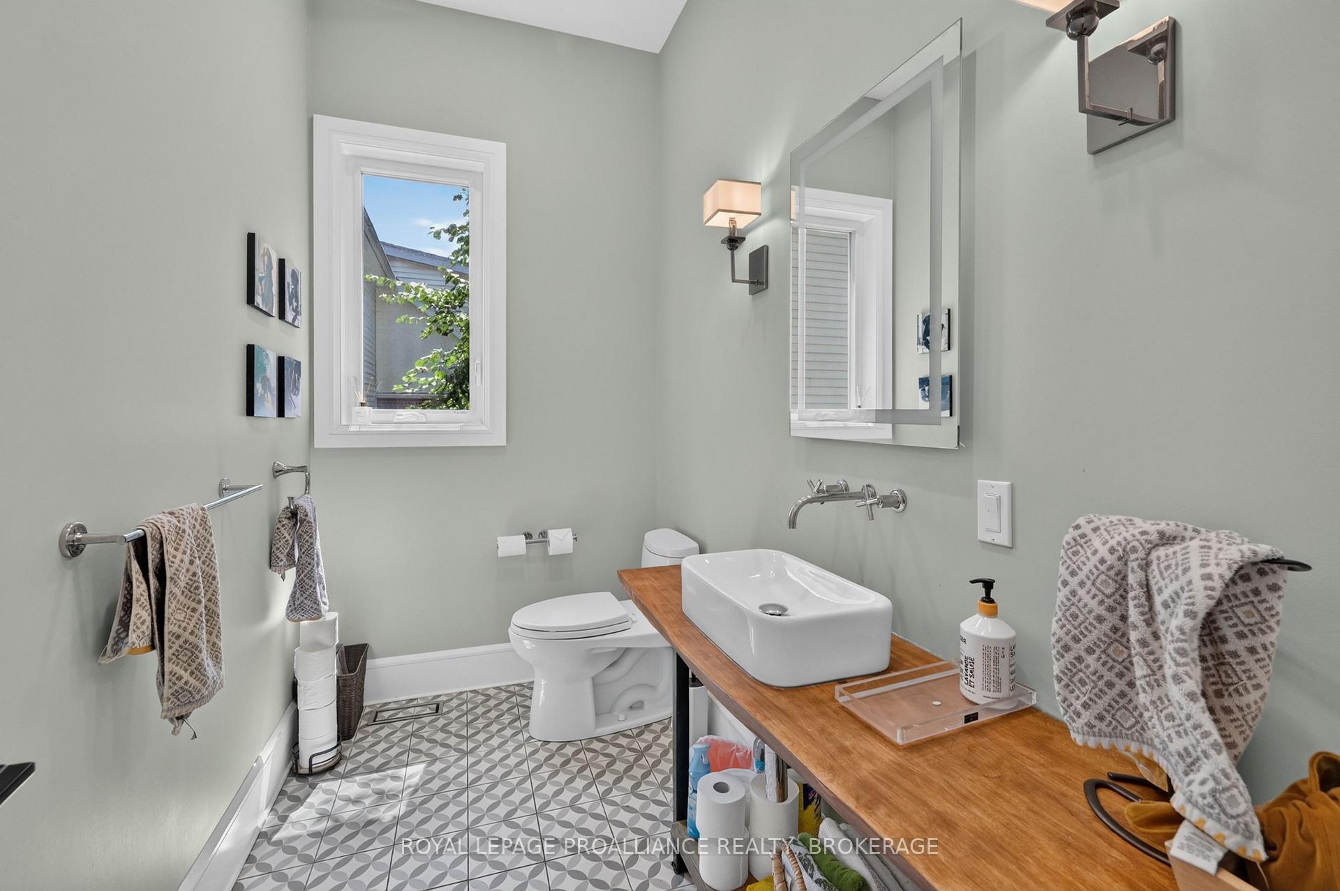 Photo 18 of 86 Macdonnell Street, Kingston, Central City East — HOMEH