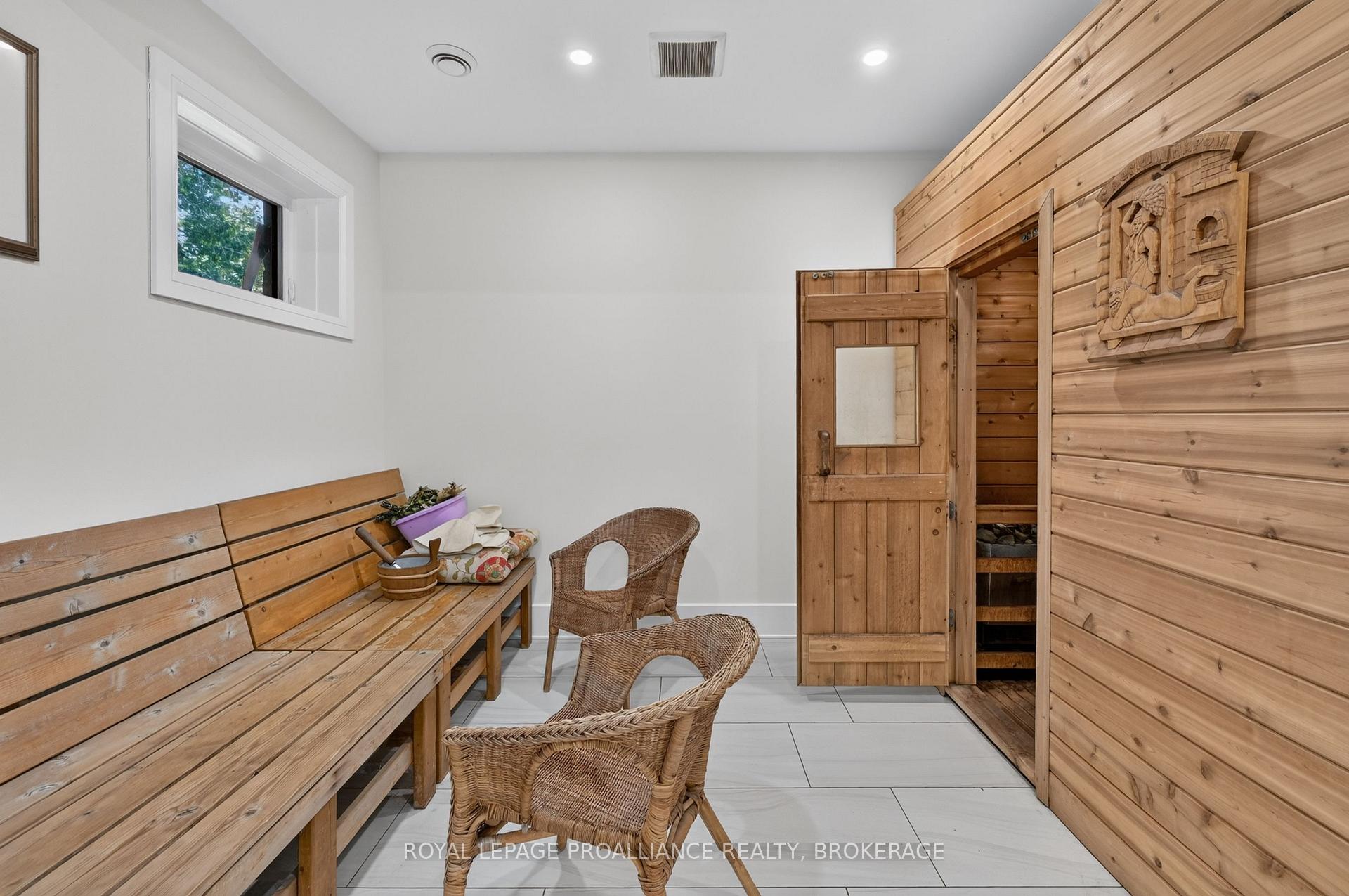 Photo 46 of 86 Macdonnell Street, Kingston, Central City East — HOMEH