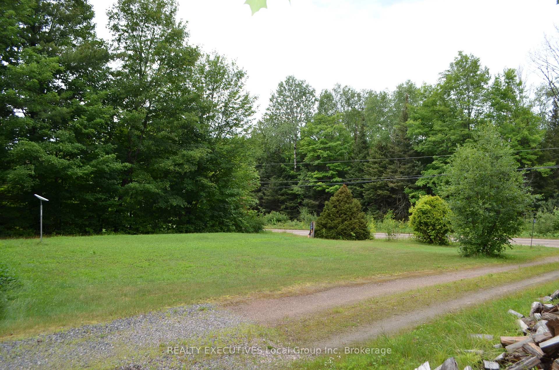 Photo 3 of 1405 Pioneer Road, Chisholm — HOMEH