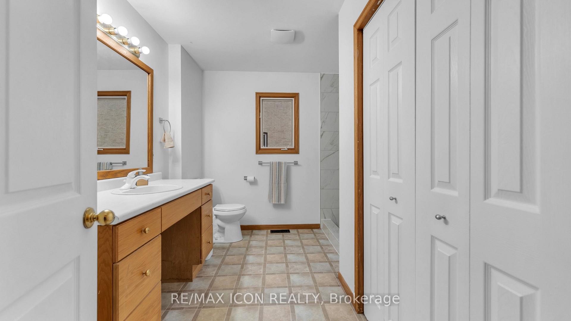 Photo 19 of 158 Broadway Street, North Middlesex, Parkhill — HOMEH