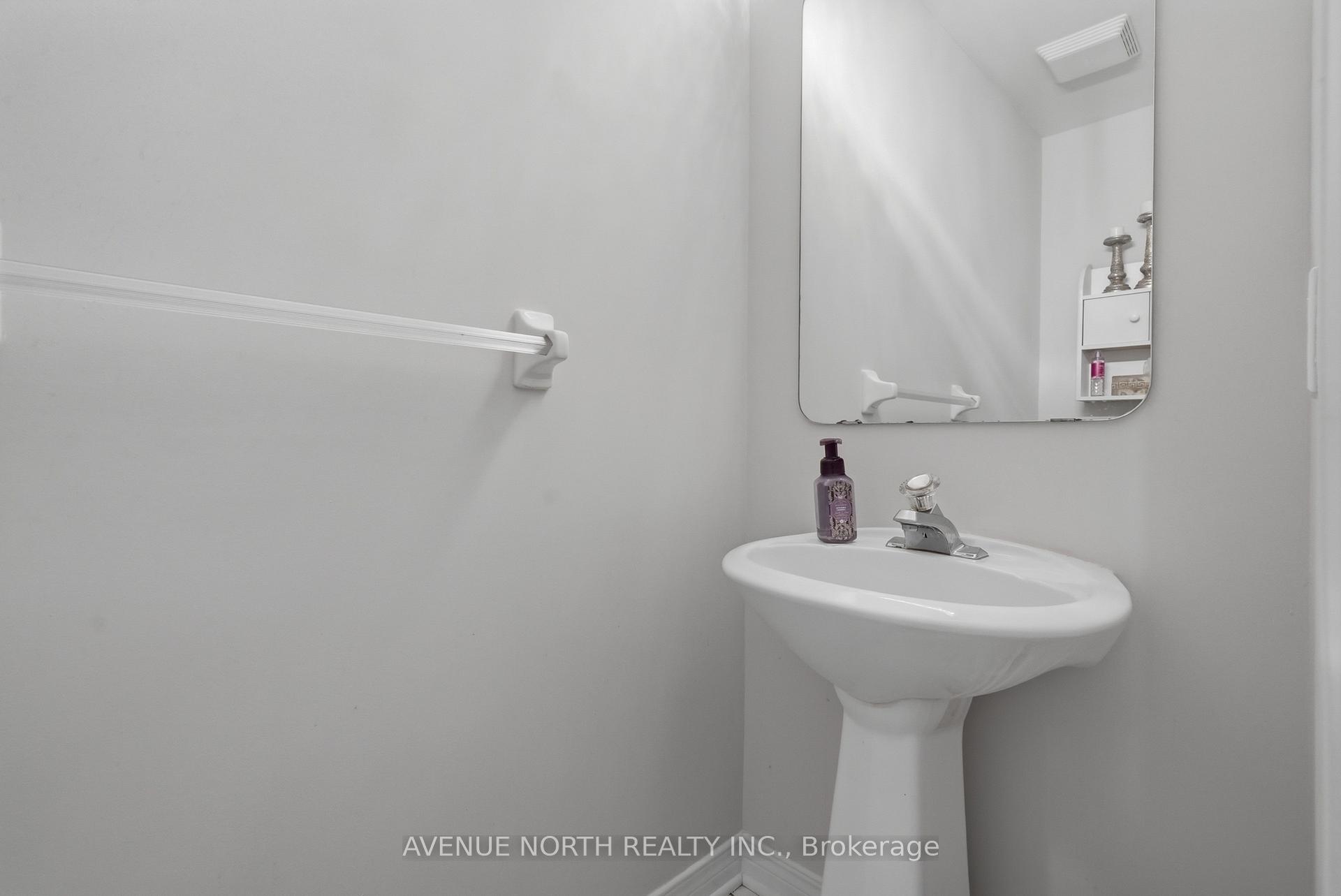Photo 3 of 276 Windhurst Drive, Ottawa, Barrhaven East — HOMEH