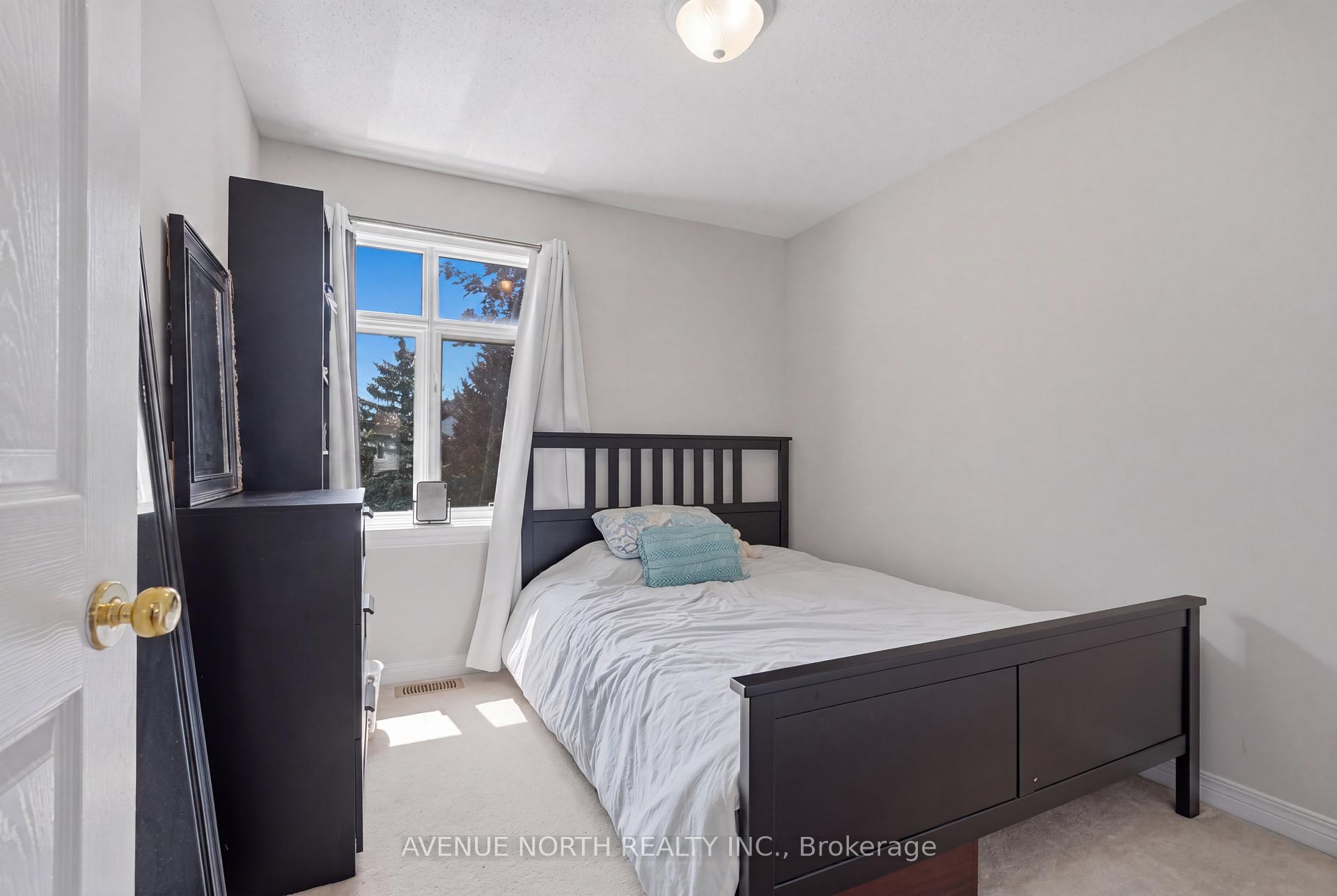 Photo 11 of 276 Windhurst Drive, Ottawa, Barrhaven East — HOMEH