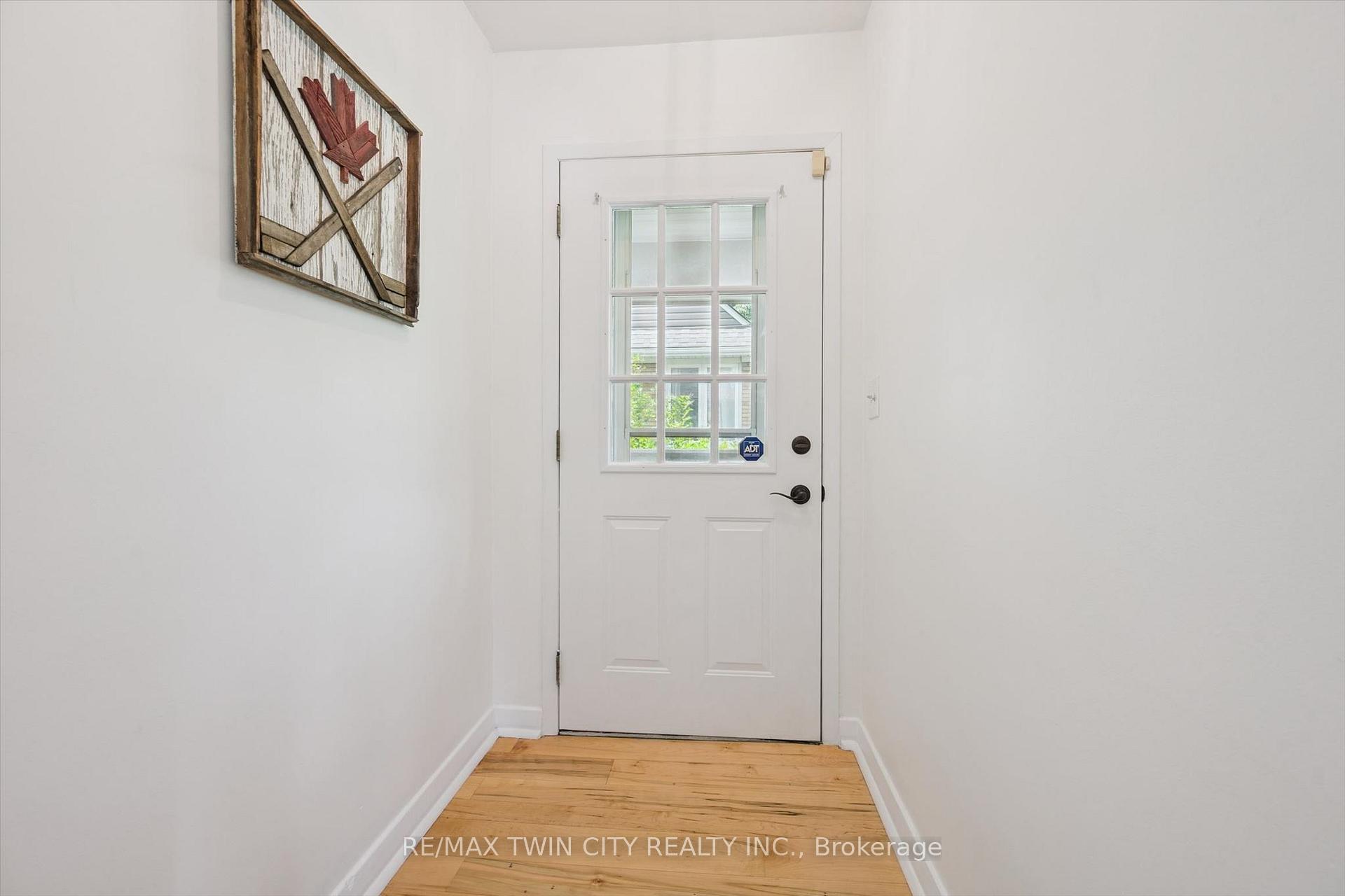 Photo 10 of 129 Florence Avenue, Kitchener, Centreville Chicopee — HOMEH