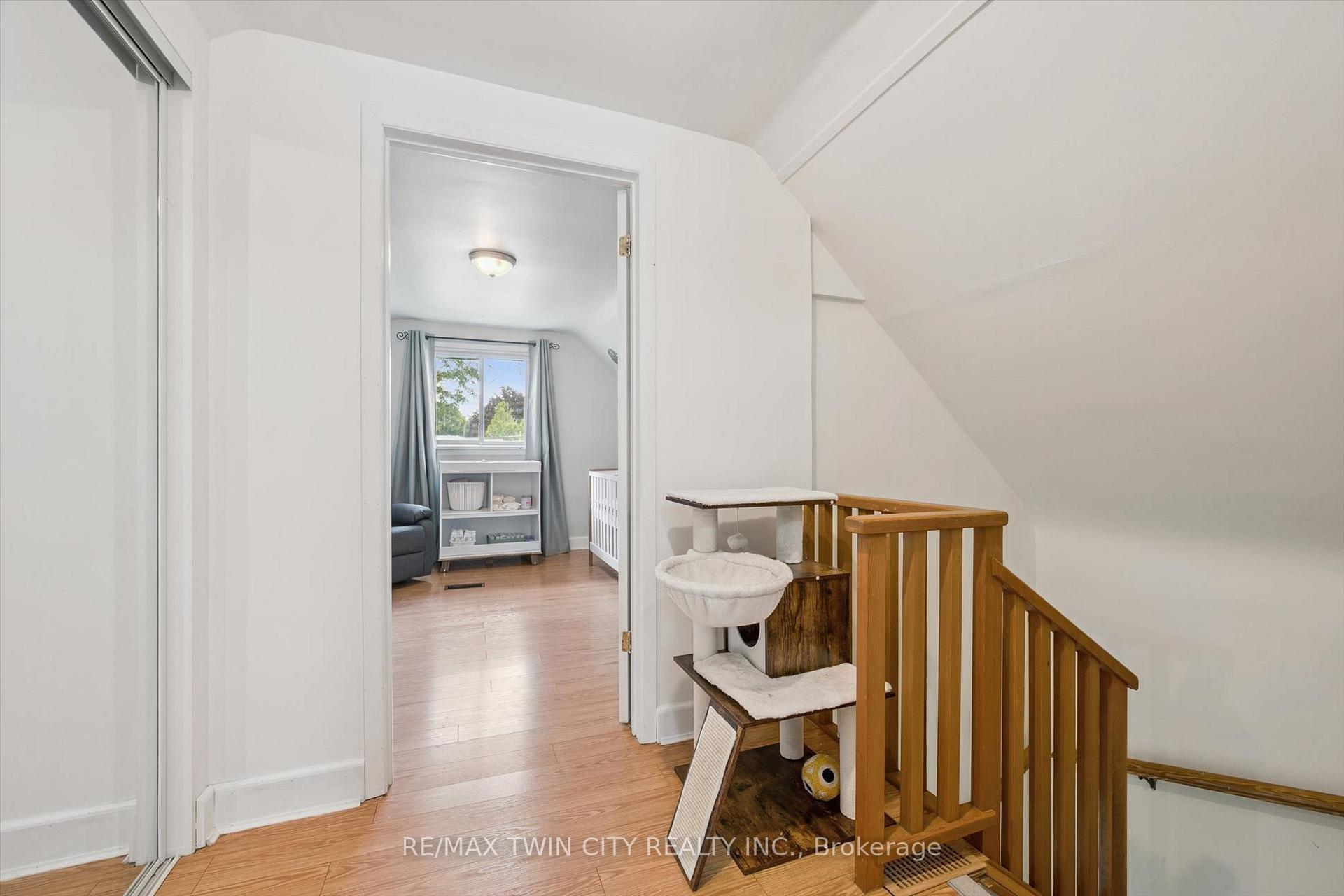 Photo 27 of 129 Florence Avenue, Kitchener, Centreville Chicopee — HOMEH