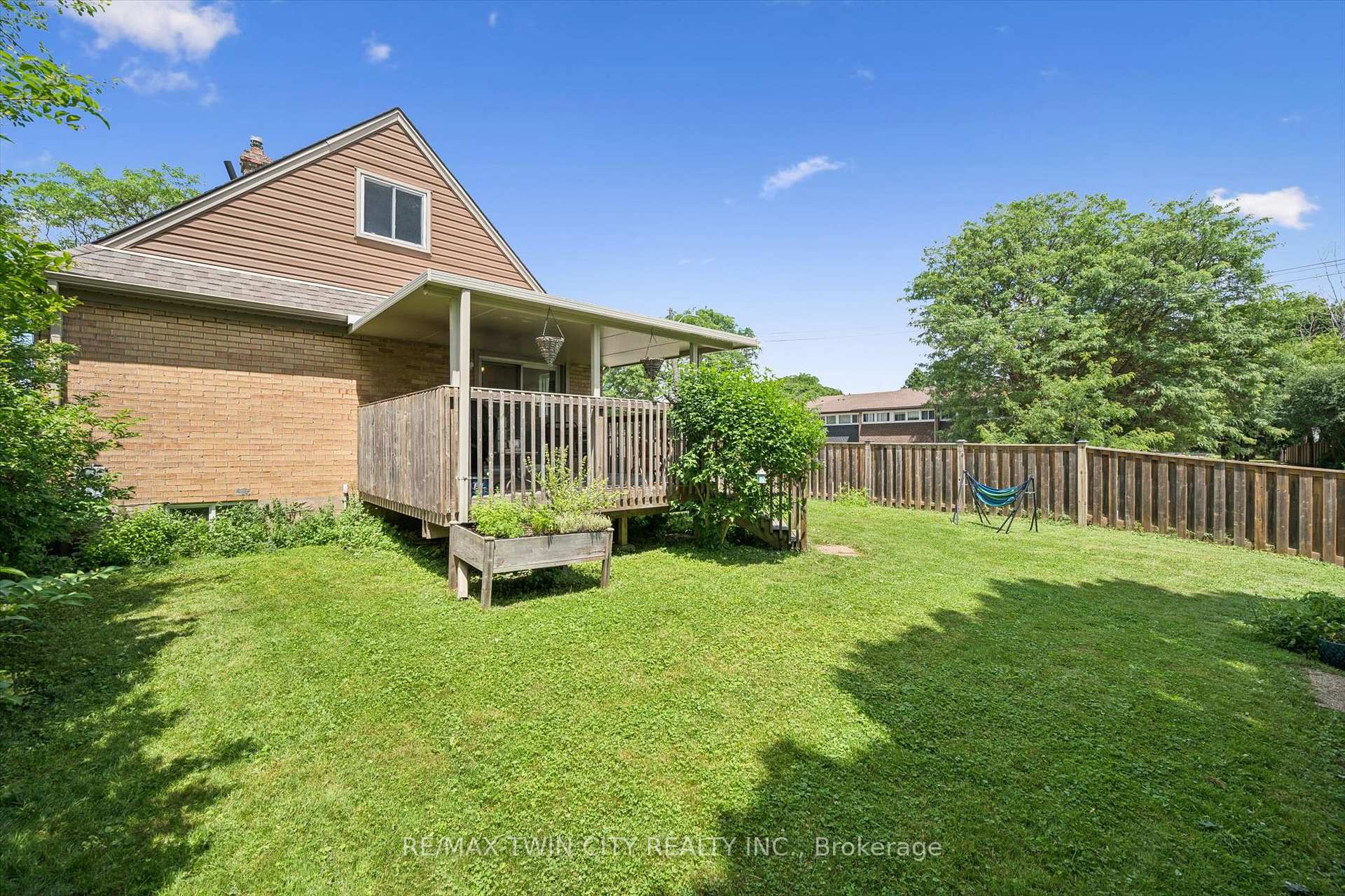 Photo 37 of 129 Florence Avenue, Kitchener, Centreville Chicopee — HOMEH