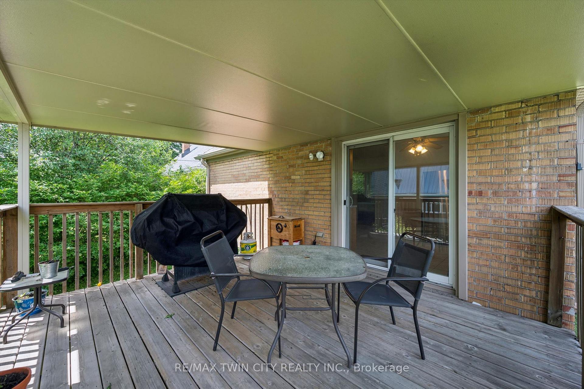 Photo 38 of 129 Florence Avenue, Kitchener, Centreville Chicopee — HOMEH