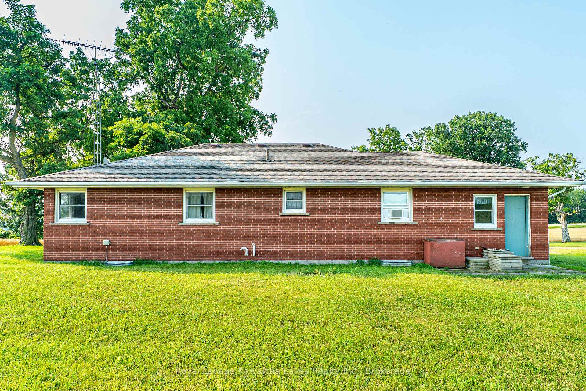 Photo 5 of C1175 Durham Road 12, Brock, Rural Brock — HOMEH