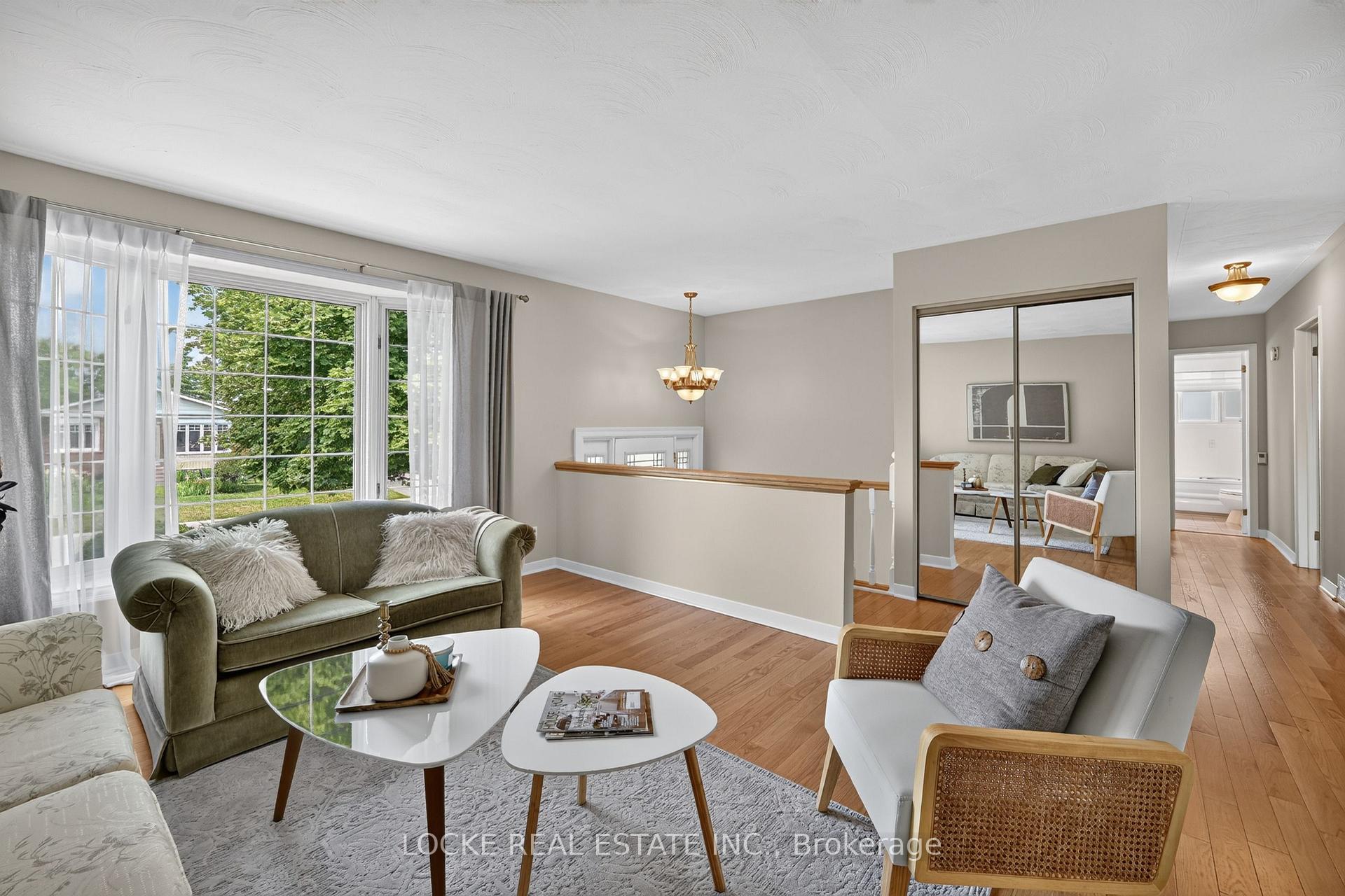 Photo 6 of 126 Juniper Street, Ottawa, Chatelaine Village — HOMEH
