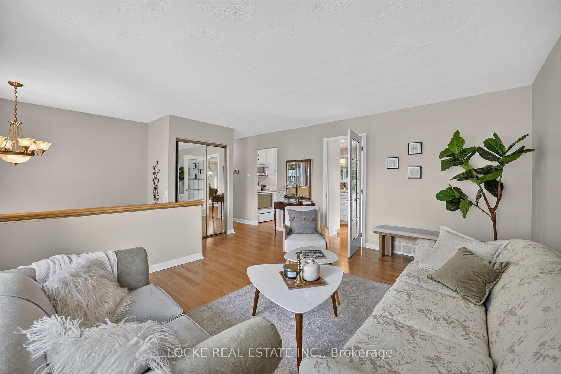 Photo 7 of 126 Juniper Street, Ottawa, Chatelaine Village — HOMEH