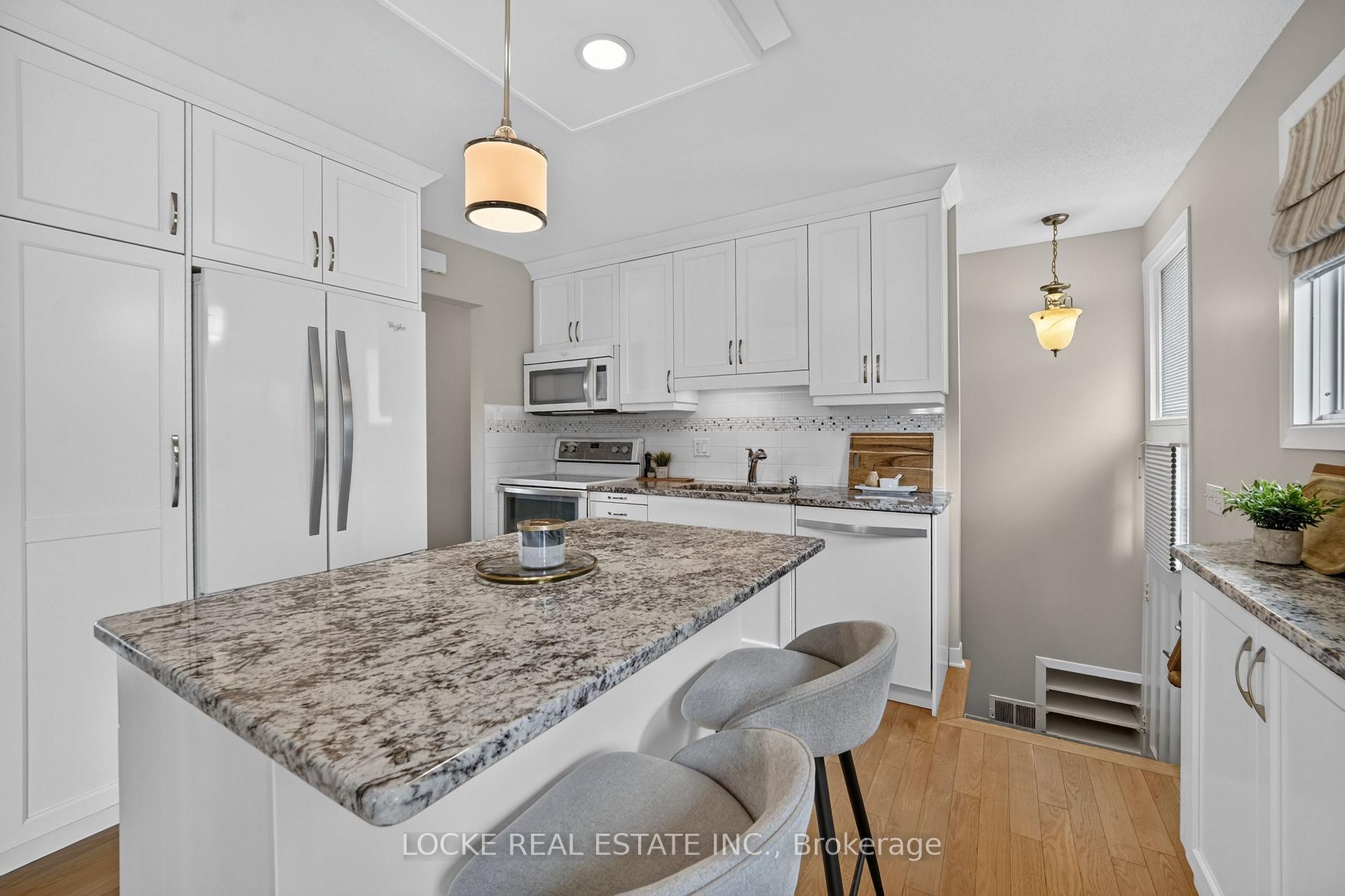 Photo 12 of 126 Juniper Street, Ottawa, Chatelaine Village — HOMEH