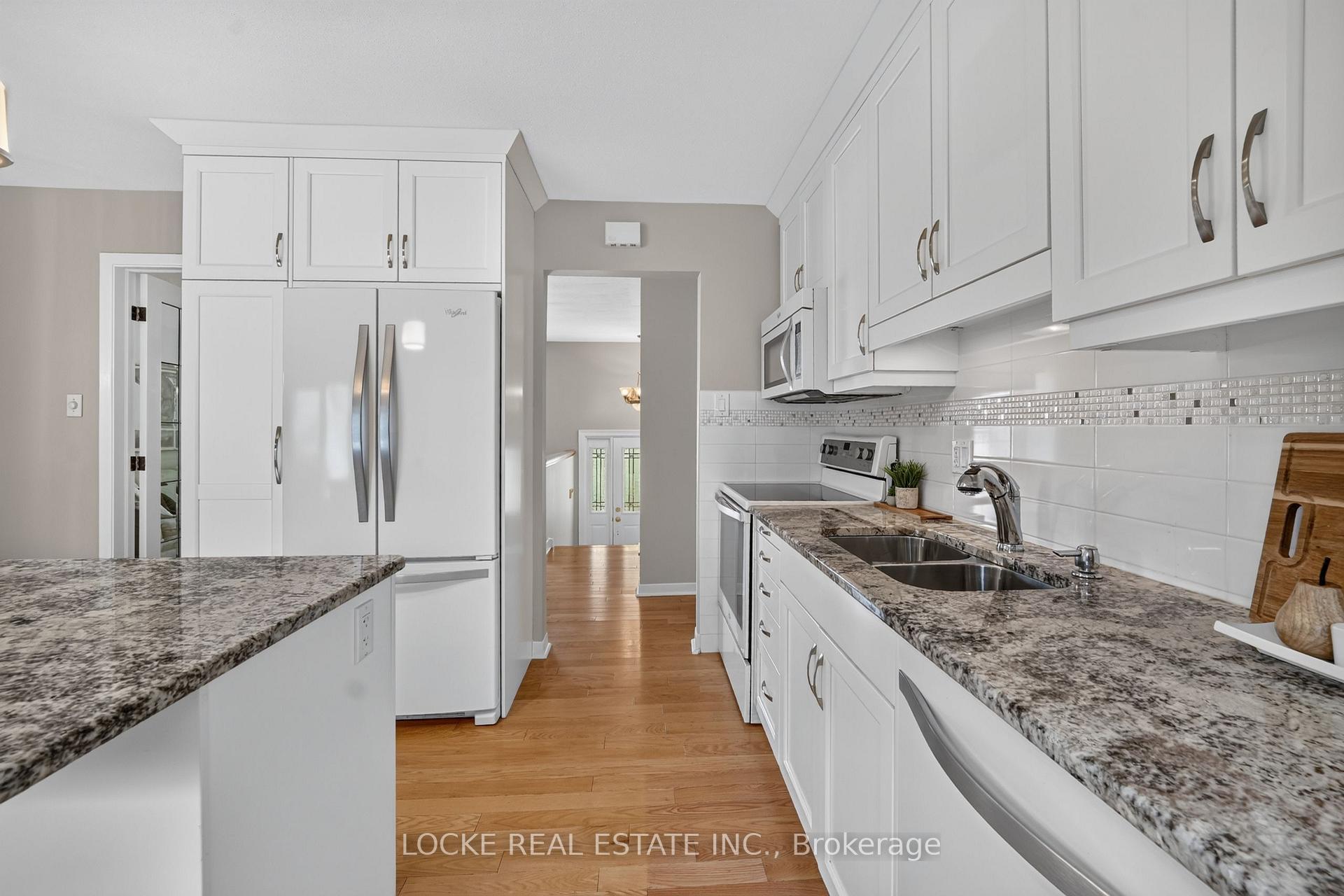 Photo 15 of 126 Juniper Street, Ottawa, Chatelaine Village — HOMEH