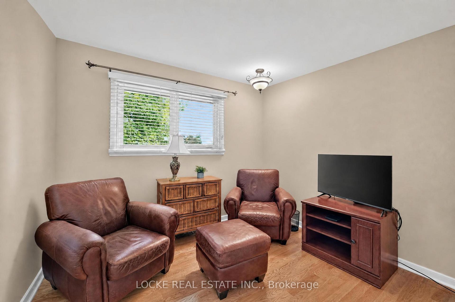 Photo 20 of 126 Juniper Street, Ottawa, Chatelaine Village — HOMEH